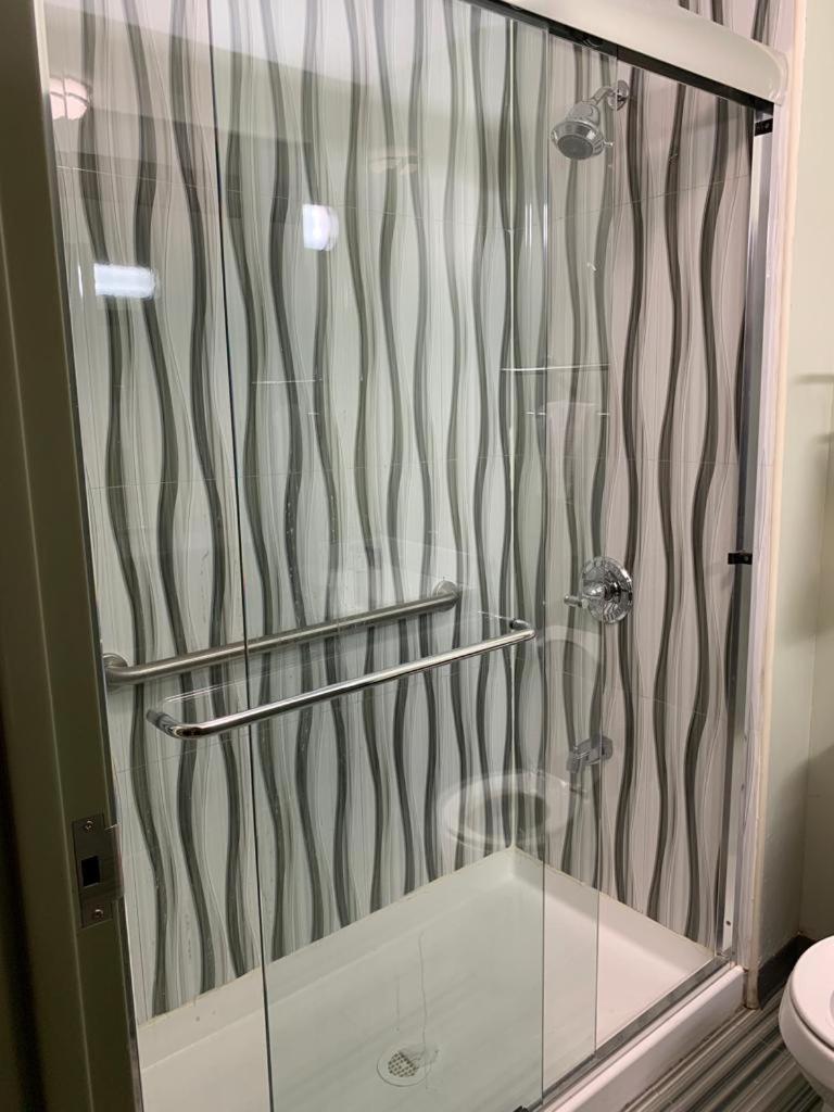 Quality Inn Queens New York Bagian luar foto